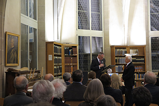 Verleihung der Ehrenmitgliedschaft der AMG an Ralf Weikert